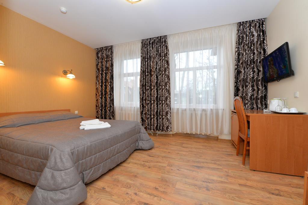 Raze Hotel Паланга Екстериор снимка